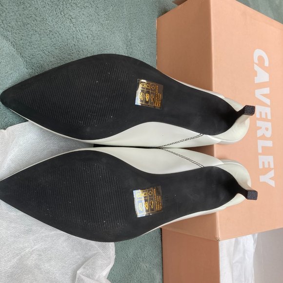 Caverley White Mules - 9 1/2 (Eur 40) - Picture 2 of 4